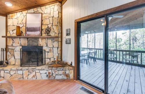 Andrews Casa | Smoky Mountain Cabin with Fire Pit and Stunning Views!