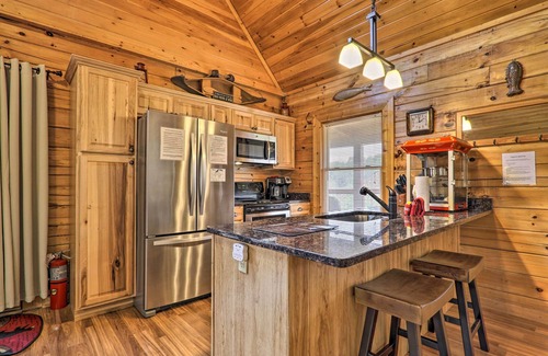Sevierville Cabina | Smoky Mountains Cabin < 1 Mi to Douglas Lake