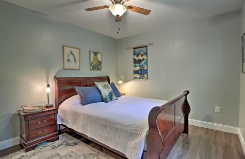 Leicester Casa | Smoky Mountains Leicester Home with Deck!
