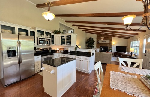 Maryville Casa | Smoky Mountian Views and Centrally Located 3bed 1bath