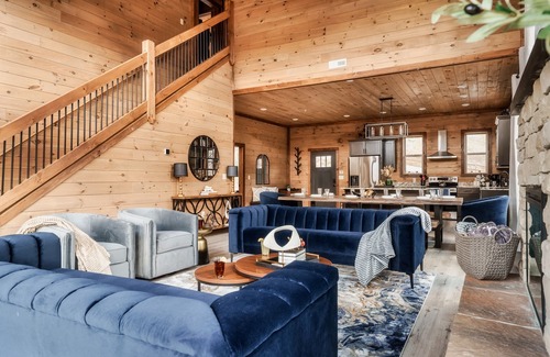 Gatlinburg - Pigeon Forge Cabina | Smoky Mtn -GameRoom,Theater,Firepit,BBQ&HeatedPool