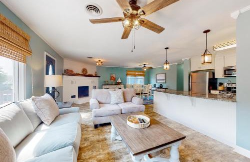 Caine Woods Casa | Smooth Sailing 14105