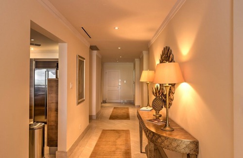 Old Trees Bay Apartamento | Smugglers Cove 4 by Fantasia Villas