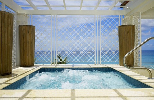 Old Trees Bay Apartamento | Smugglers Cove 7, The Penthouse by Fantasia Villas