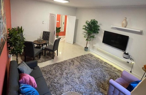 Al Muraqqabat Apartamento | smz hotel apartment