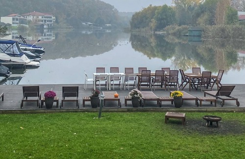 Silistea Snagovului Apartamento | Snagov Lake Luxury Apartment with lake view