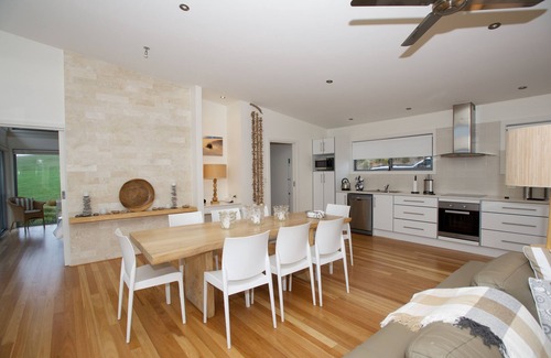 Duncan Casa | VISTA SNELLINGS - Impresionante