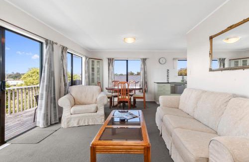 Snells Beach Casa | Snells Seaside Bach - Snells Beach Holiday Home