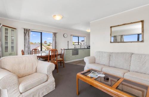 Snells Beach Casa | Snells Seaside Bach - Snells Beach Holiday Home