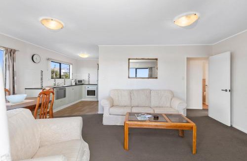 Snells Beach Casa | Snells Seaside Bach - Snells Beach Holiday Home