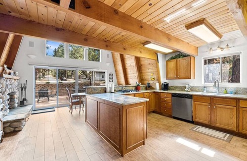 Summit Estates Casa | Snow Summit Bike Ski Estate | Family Friendly