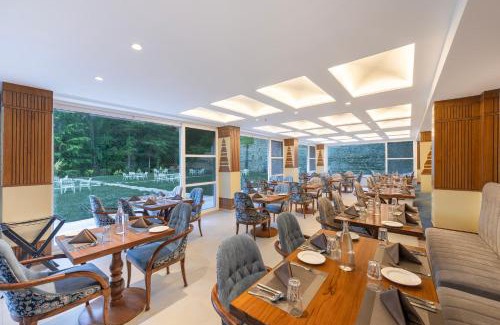 Old Manali Complejo | Snow Valley Heights - An Elegant Air Conditioned Escape by Snow Valley Resorts
