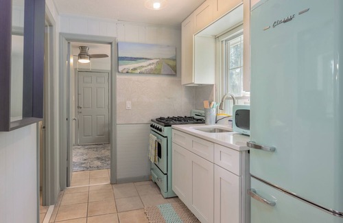 Savannah Cabaña | Snowbird 30 Day - Cottage on golf course