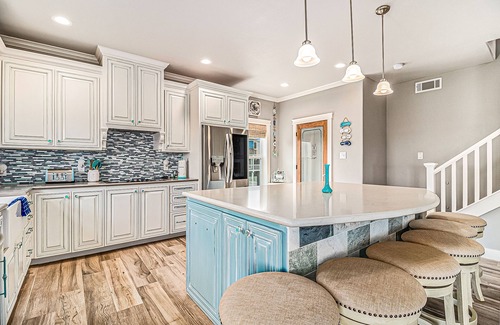 Pointe San Luis Casa | Snowbird-friendly 2-story home with ocean views, shared pool, & outdoor shower