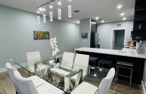 Key Largo Casa | New construction, boat parking, launch across street, high-end! Minimum 28 days.
