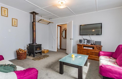 Raetihi Casa | Snowbound Cottage - Raetihi Holiday Home