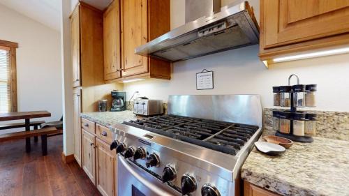 Mammoth Lakes Apartamento | Snowcreek The Lodges #1127 condo