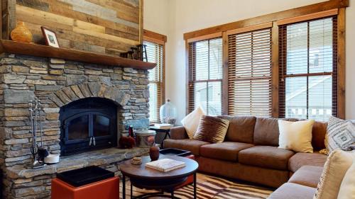 Mammoth Lakes Apartamento | Snowcreek The Lodges #1127 condo