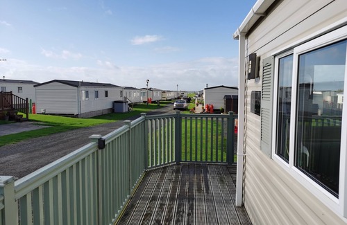 Llwyngwril Cabina | Snowdonia Sunbeach Holiday Sea and Mountain view