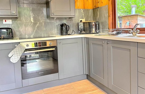 Llanybri Casa | Snowdrop 13-Hot Tub-Woodlandlodges-Carmarthenshire