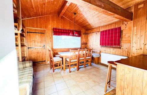 Montroc Chalet De Esquí | Snowflake cottage with garden
