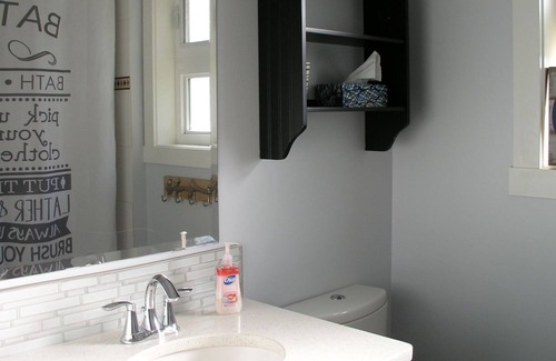 Swansea Point Casa | SNOWMOBILE SICAMOUS in style!