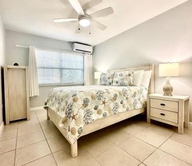 Seven Mile Beach Casa | Snug Harbour View Condo #4