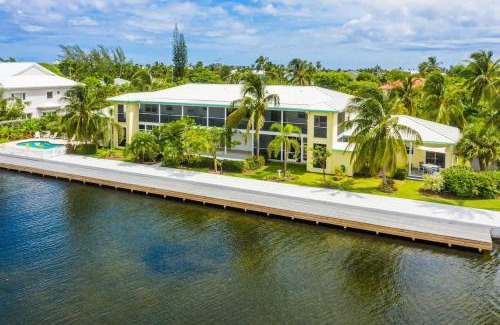 Seven Mile Beach Casa | Snug Harbour View Condo #4