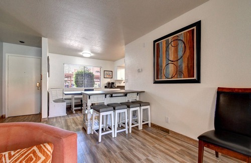 Paradise Valley Village Casa | So SnAZzy Ground Floor King