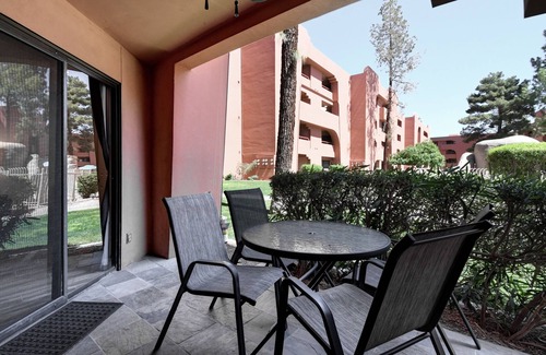Paradise Valley Village Casa | So SnAZzy Ground Floor King