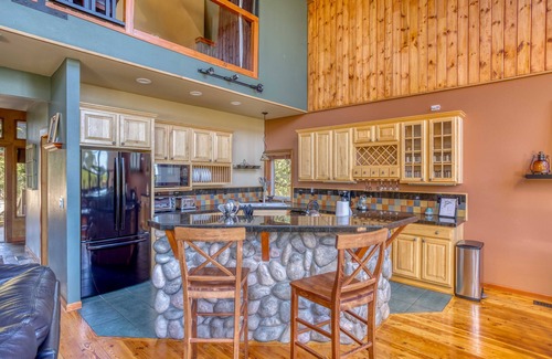 Newport Casa | Soaring Ceilings in Sea-View Custom Townhome with King Suite, Lofts and Hot Tub!