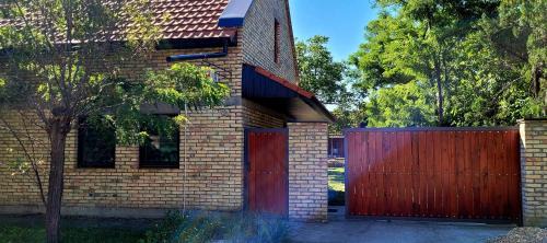 Novi Becej Apartamento | Sobe - Palasthy