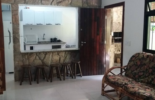 Caraguatatuba Casa | Sobrado 4Q- Piscina privada- Siguiente. Playa- Cond. Cerrado