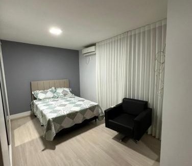 Goiania Casa | Sobrado com piscina no jardim america