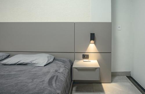Maringa Casa | Sobrado Luxo com Hidromassagem, Terraço e Lareira