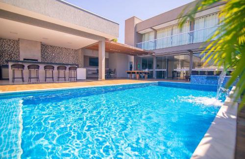 Setor Lagoa Quente Casa | Sobrado Luxuoso c/3 Suítes e Piscina Quente