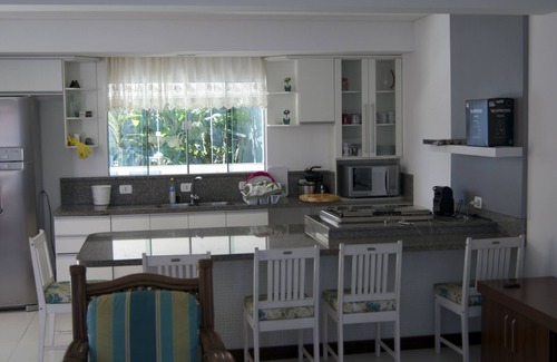 Mariscal Casa | 3 habitaciones, 2 baños, 1 aseo, 1 aseo