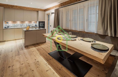 Cortina d'Ampezzo Apartamento | "Socrepes" Dolomiti Skyline Direct Reservations.