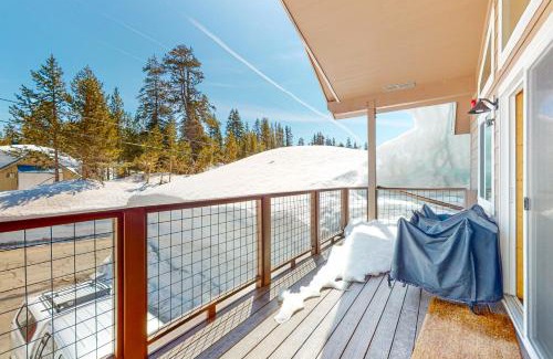 Serene Lakes Casa | Soda Springs Sanctuary