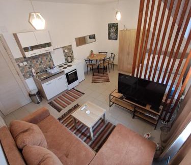Medijana Apartamento | Sofi III