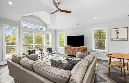 Whalehead Beach Casa | Sojourn Corolla 6 Bedroom POOL