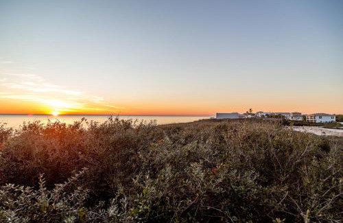 Sandbridge Casa | Sojourn's Sanctuary Condo Vitamin Sea Sleeps 6