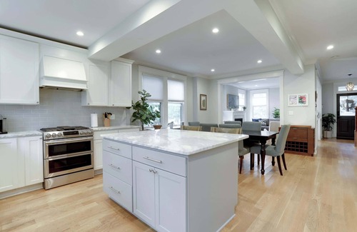 Southeast Casa | Sojourn's Capitol Hill Charmer Superb for Families
