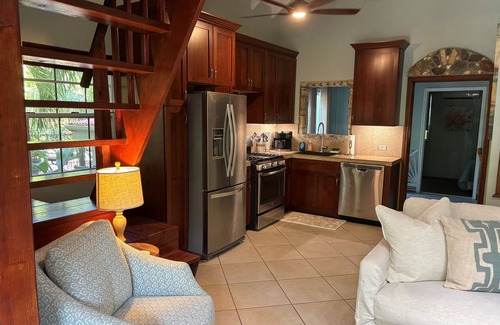Fish Bay Villa | Sol Cottage Villa 2 BR, 1 BA, pool, lush landscaping, AC in fabulous Fish Bay