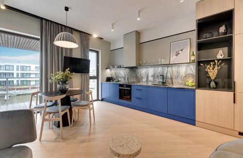 Orlinki Apartamento | Sol Marina - Pool, SPA, Wellness, Riverview & Parking by Downtown Apartments