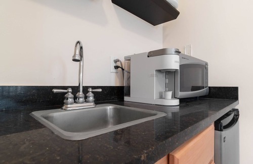 Treetop Condominio | "Sol Mate" #239 Studio Sleeps 4