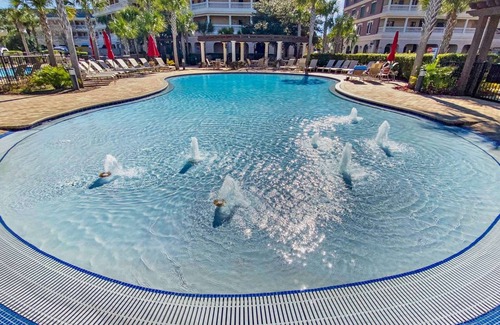 Treetop Condominio | "Sol Mate" #239 Studio Sleeps 4