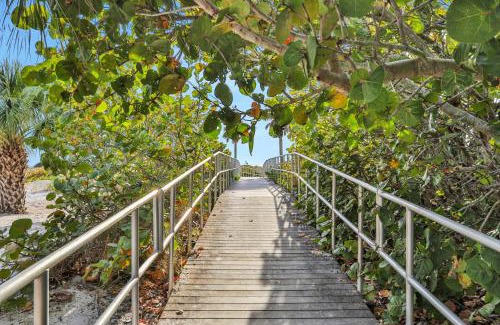 Madeira Beach Casa | Sol Mate Beach Cottage