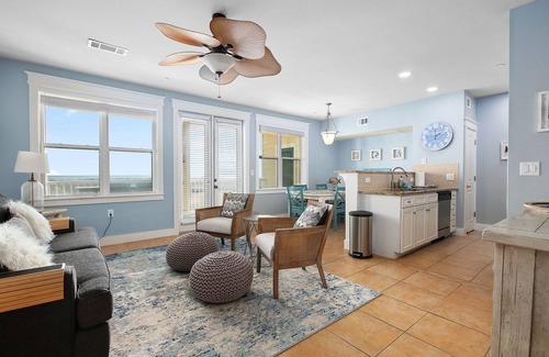 Galveston Condominio | Sol Searching - Ocean View - Easy Beach Access -