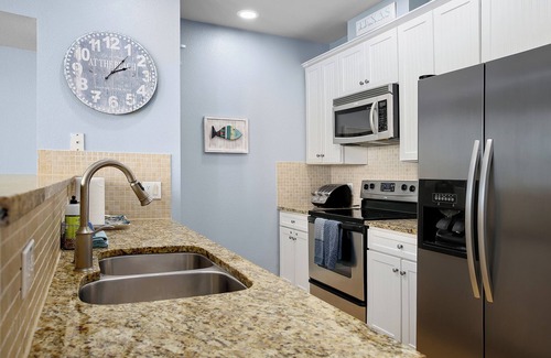 Galveston Condominio | Sol Searching - Ocean View - Easy Beach Access -
